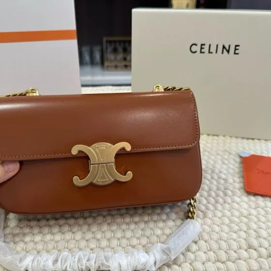 Celine Triomphe Caramel brown leather 20x10cm shoulder bag Top Quality Replica
