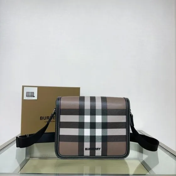 Burberry Black shoulder bag AAA Quality Replica