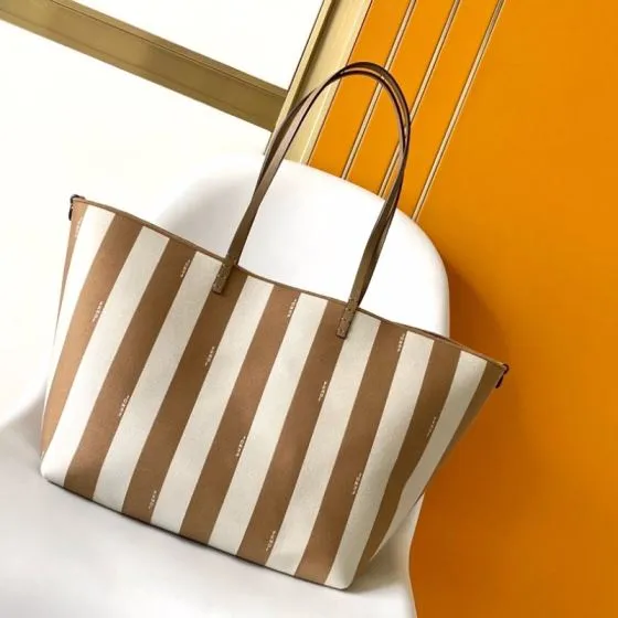 Fendi Brown 40x30x16cm shoulder bag 1 1 Replica