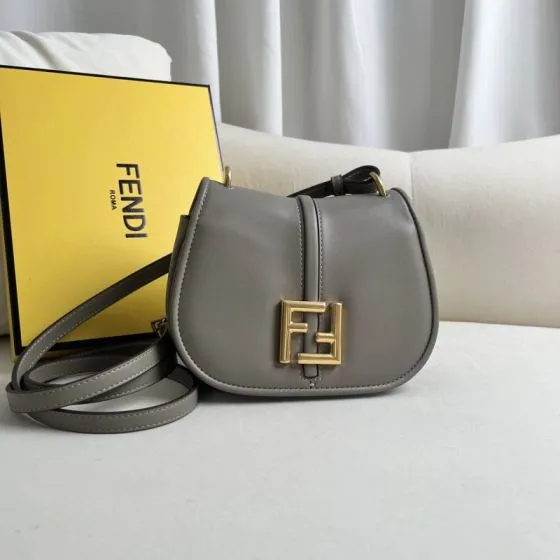 Fendi shoulder bag Top Quality Replica