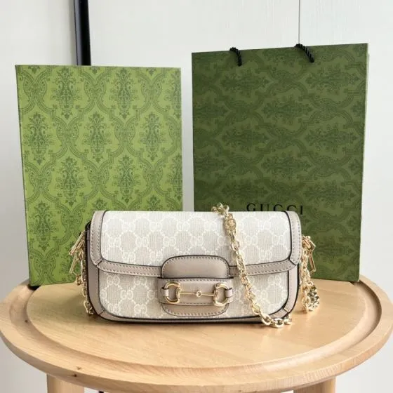 Gucci Beige White GG Supreme crossbody AAA Quality Replica