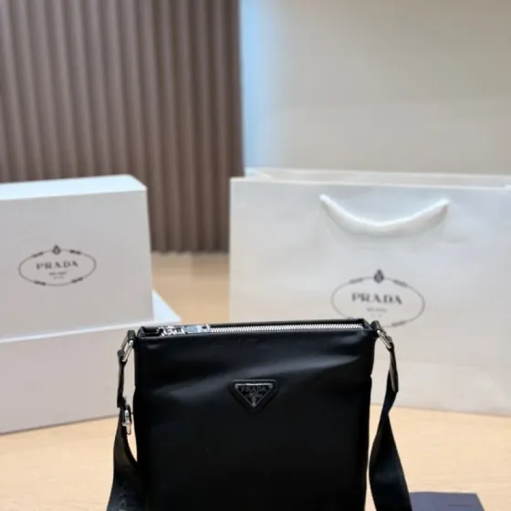 Prada Black 25x18x10cm shoulder bag Premium Replica
