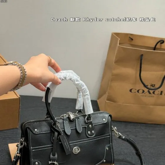 Coach Black shoulder bag Premium Replica