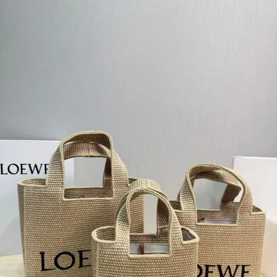 Loewe Beige 18x12cm shoulder bag 1 1 Replica