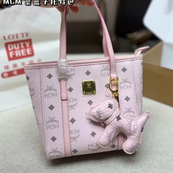 MCM Toni Visetos 19x16cm shoulder bag 1 1 Replica