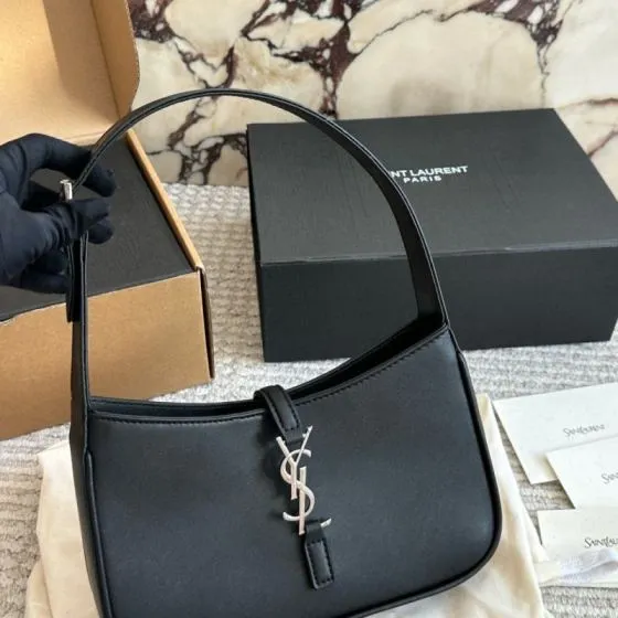 Celine everyday Premium Replica