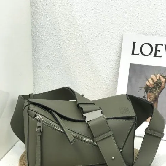Loewe Green 25x18x10cm shoulder bag Premium Replica