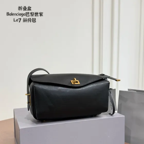Balenciaga Black shoulder bag Premium Replica
