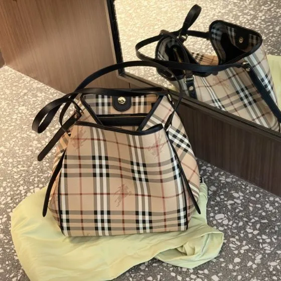 Burberry Black shoulder bag Top Quality Replica