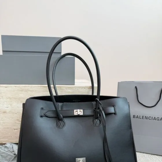 Balenciaga Black 40x30x16cm shoulder bag AAA Quality Replica