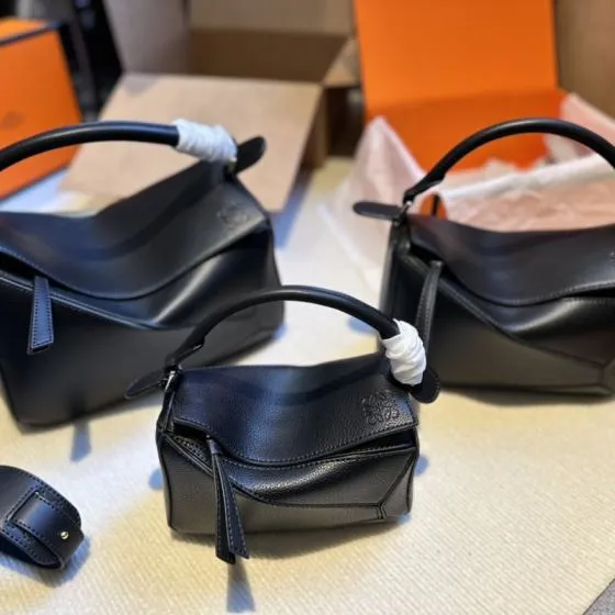 Loewe Black shoulder bag AAA Quality Replica