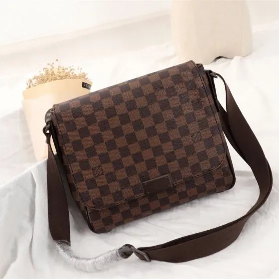 Louis Vuitton Damier Ebene 27x23x8cm crossbody Premium Replica