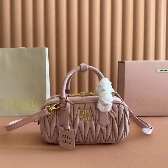 Miu Miu Pink 25x18x10cm shoulder bag 1 1 Replica