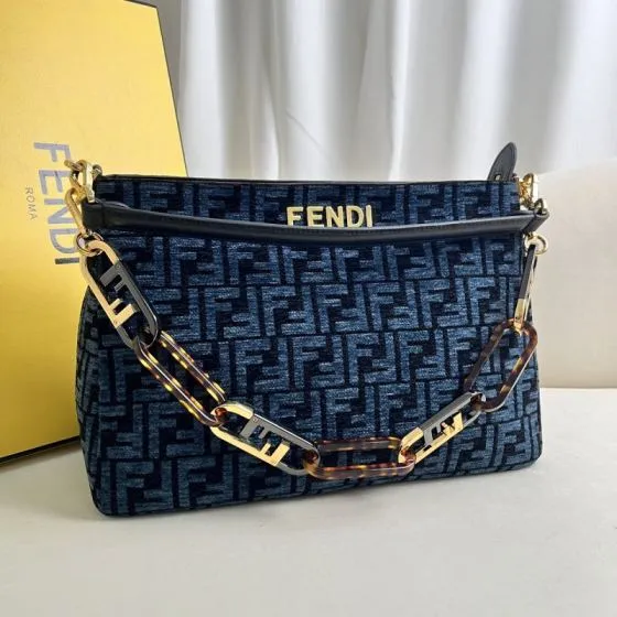 Fendi shoulder bag Top Quality Replica