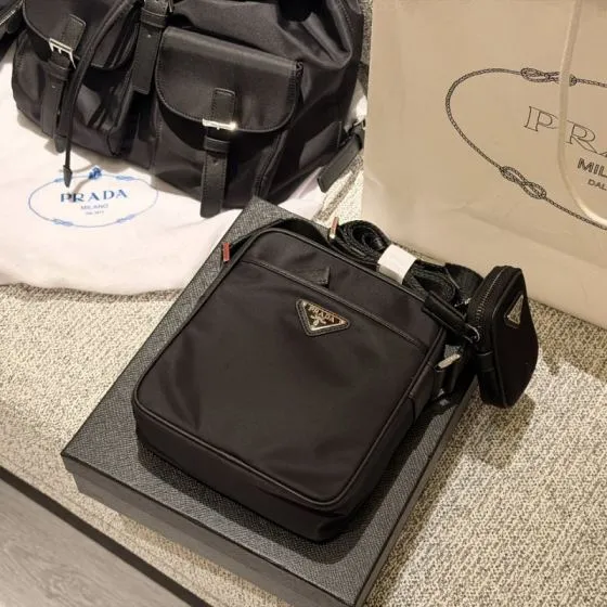 Prada Black shoulder bag 1 1 Replica