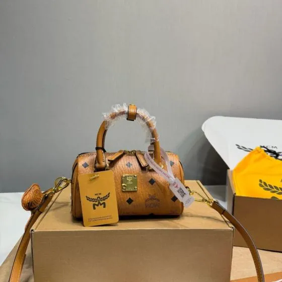 MCM Visetos 18x12cm shoulder bag AAA Quality Replica