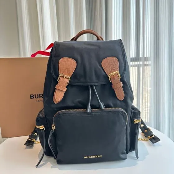 Burberry Black nylon with brown leather trim 28x37x15cm backpack Premium Replica