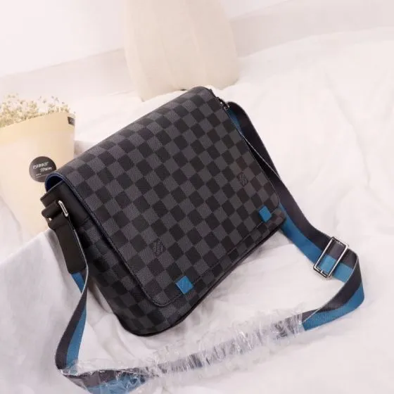 Louis Vuitton District N42405 Damier Graphite 22 25 8 crossbody 1 1 Replica
