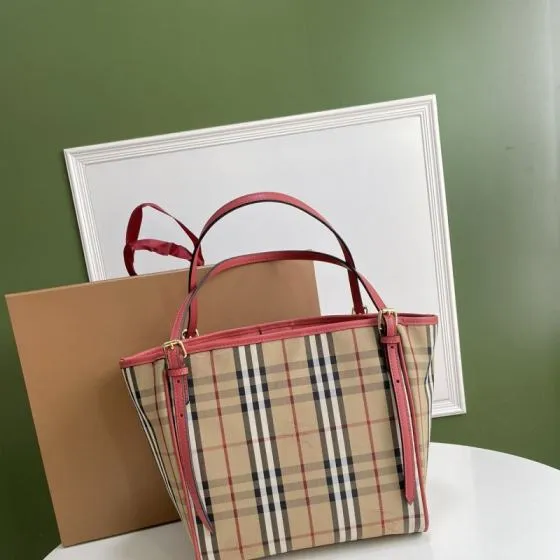 Burberry Red 25x18x10cm shoulder bag 1 1 Replica