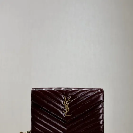 Saint Laurent Red everyday — 1:1 Replica