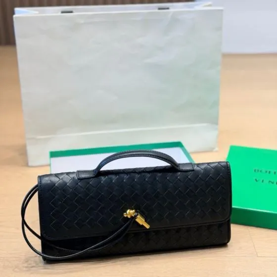 Bottega Veneta Black shoulder bag 1 1 Replica