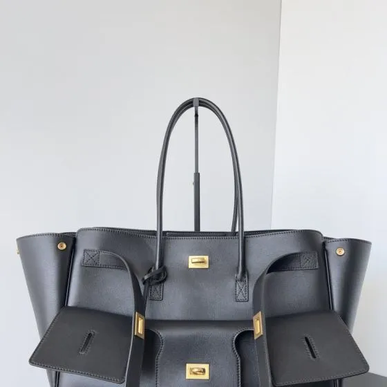 Balenciaga Black 30x22x12cm shoulder bag 1 1 Replica