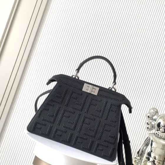 Fendi Peekaboo Black 33x22x14cm shoulder bag Premium Replica
