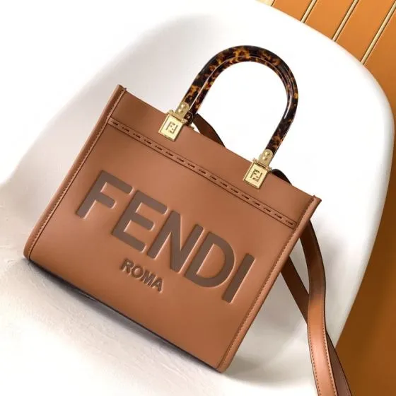 Fendi Brown 25x18x10cm shoulder bag Premium Replica