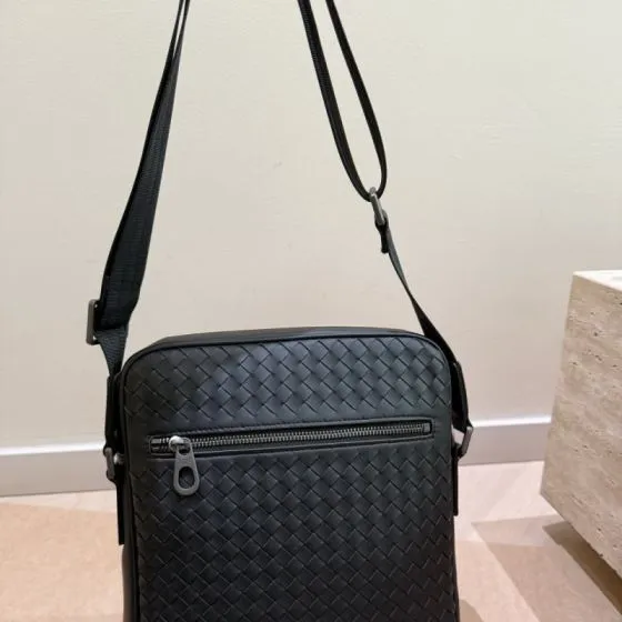 Bottega Veneta Black shoulder bag AAA Quality Replica