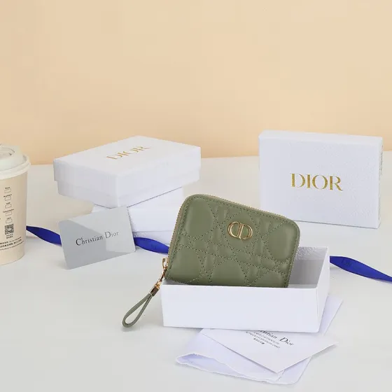 Dior S5304UTZQ M928 TU Olive Green mini everyday 1 1 Replica