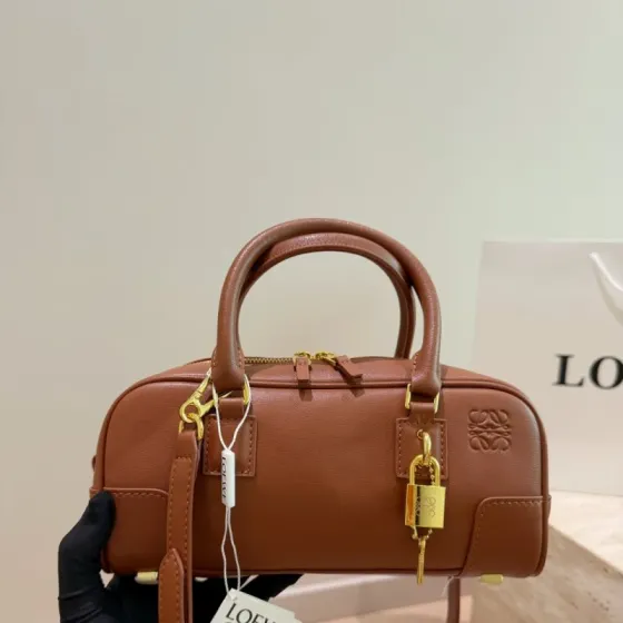 Loewe Calfskin 25x18x10cm shoulder bag Top Quality Replica