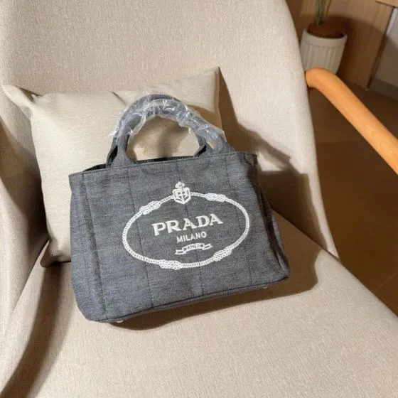 Prada Gray 25x18x10cm shoulder bag Premium Replica