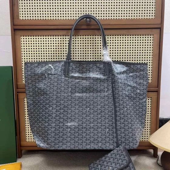 Goyard Grey 40x30x16cm shoulder bag 1 1 Replica