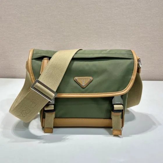 Prada Green 25x18x10cm shoulder bag Premium Replica