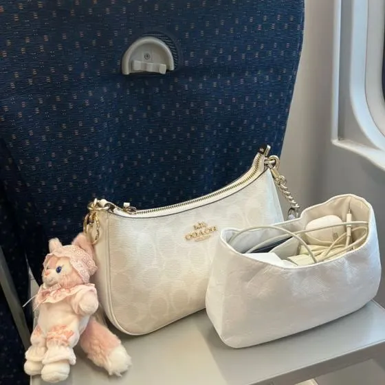 Coach White shoulder bag AAA Quality Replica