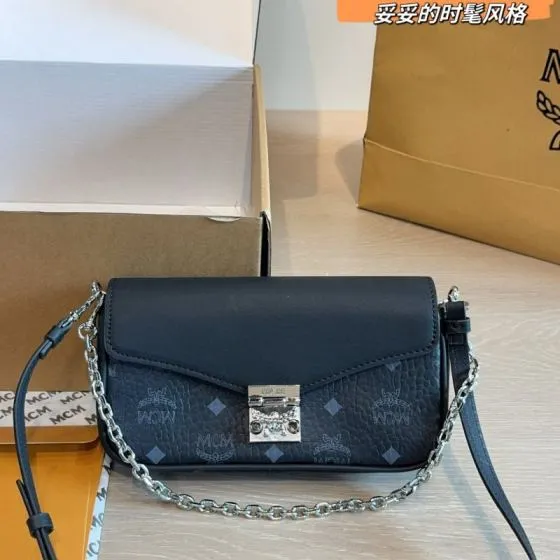 MCM Monogram 25x18x10cm shoulder bag Premium Replica
