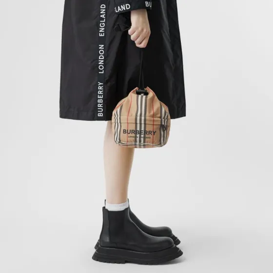 Burberry Beige 25x18x10cm shoulder bag Premium Replica
