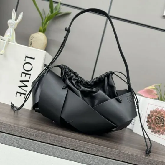Loewe Black 25x18x10cm shoulder bag 1 1 Replica