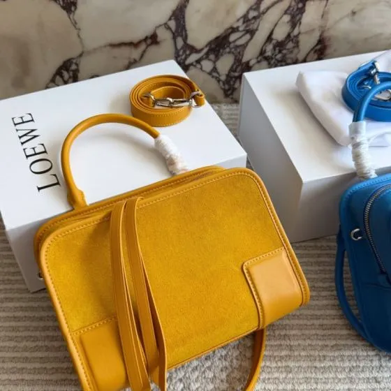 Loewe 25x18x10cm shoulder bag Top Quality Replica
