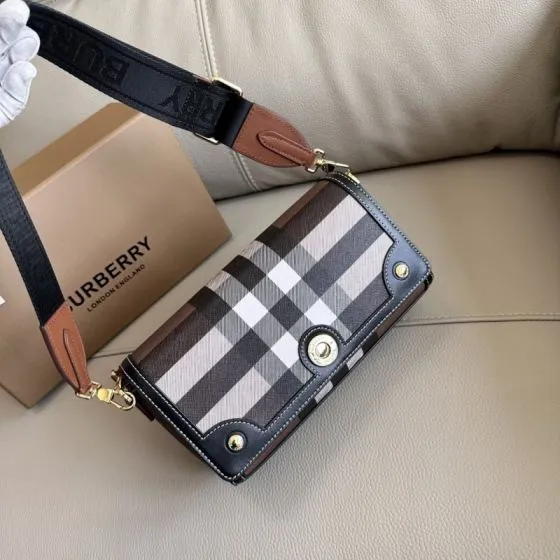 Burberry Birch Brown Check with Black Leather Trim 25x13cm shoulder bag Premium Replica
