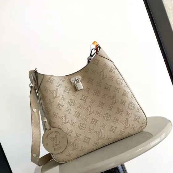 Louis Vuitton M14617 Beige Monogram crossbody — AAA Quality Replica