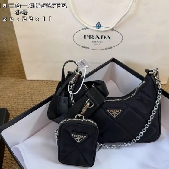 Prada Re-Edition 2005 Black Nylon Quilted small 22x11cm crossbody shoulder Top Quality Replica