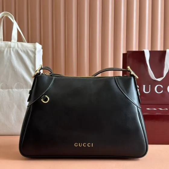 Gucci Black leather shoulder 1 1 Replica