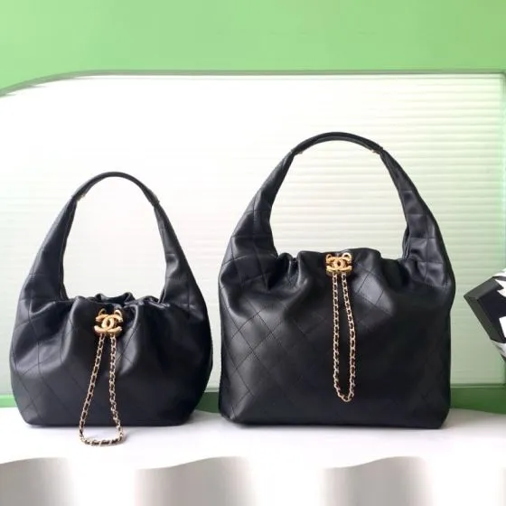 Chanel Black shoulder AAA Quality Replica