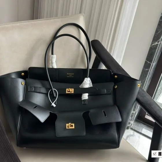 Balenciaga Black 40x30x16cm shoulder bag Premium Replica