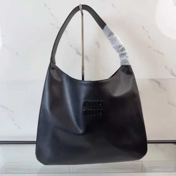 Miu Miu Black 40x30x16cm shoulder bag 1 1 Replica