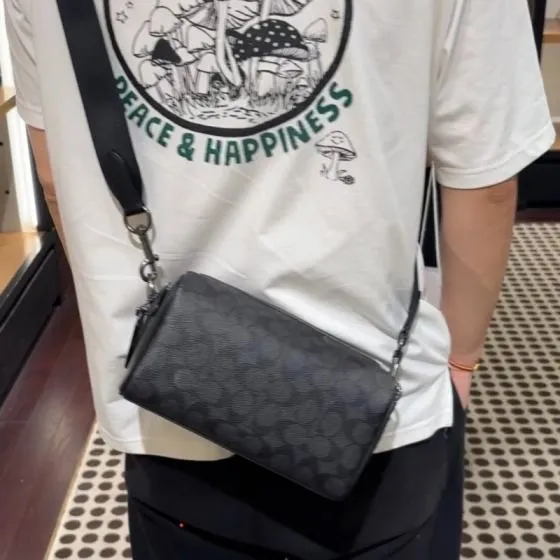 Coach Black shoulder bag Top Quality Replica