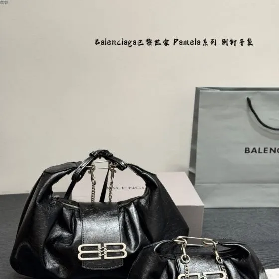 Balenciaga Black shoulder bag 1 1 Replica