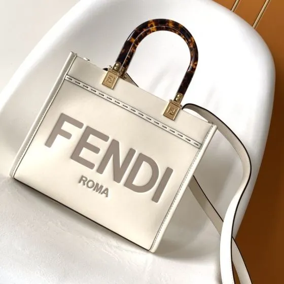 Fendi White 25x18x10cm shoulder bag Top Quality Replica