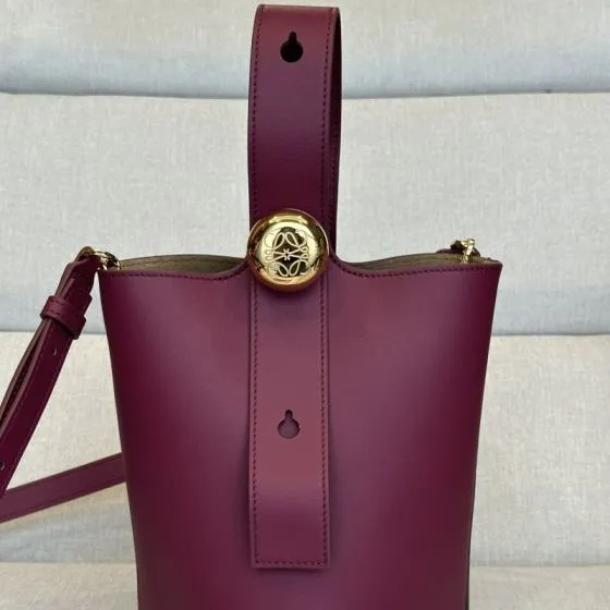 Loewe Calfskin 18x12cm shoulder bag Premium Replica